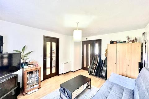 1 bedroom apartment for sale, Braybourne Drive, Osterley TW7