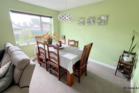 6 The Mount, Cheshunt, Waltham Cross, EN7 6RF