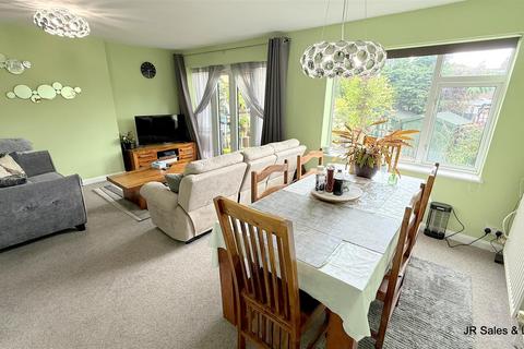 6 The Mount, Cheshunt, Waltham Cross, EN7 6RF