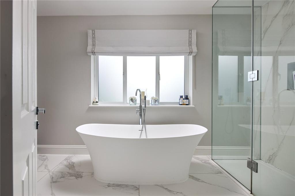 En Suite Bathroom