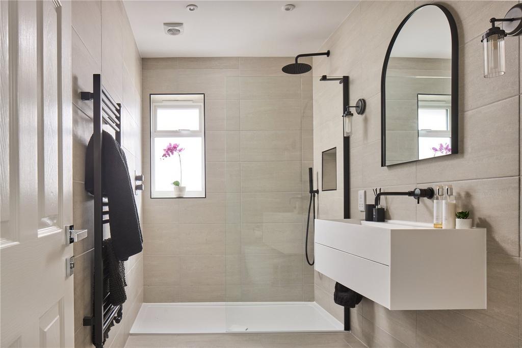 En Suite Shower Room