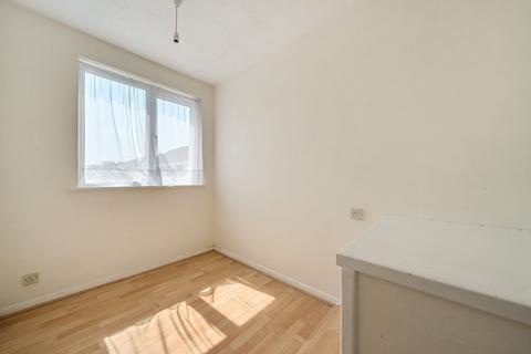 3 bedroom semi-detached house for sale, Whaley Road, Wokingham, Berkshire