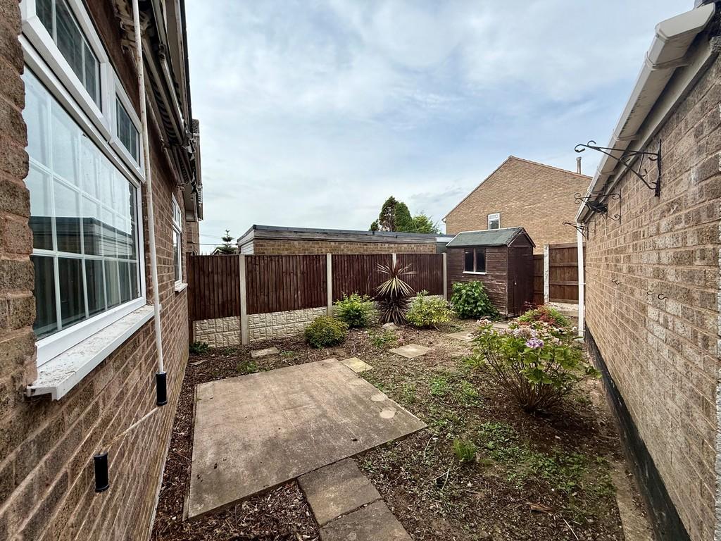 7 cornel court garden