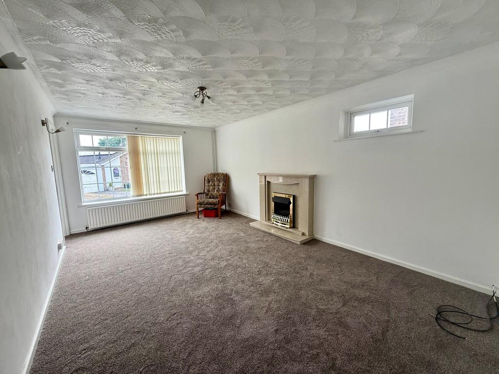 7 cornel court lounge 2