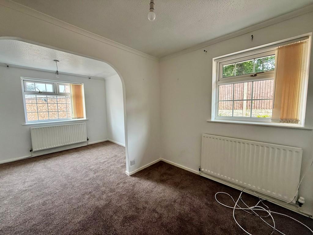 7 cornel court bed 1