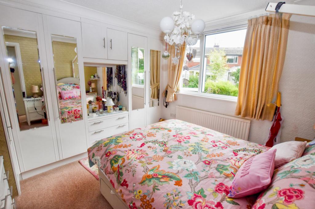 Bedroom 1a