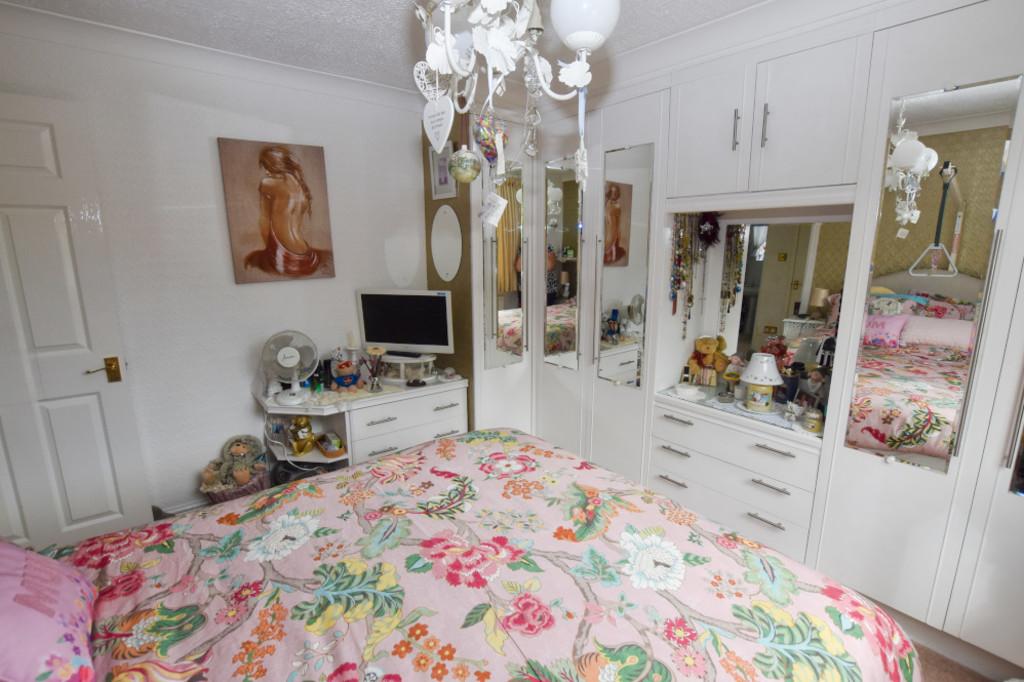 Bedroom 1b