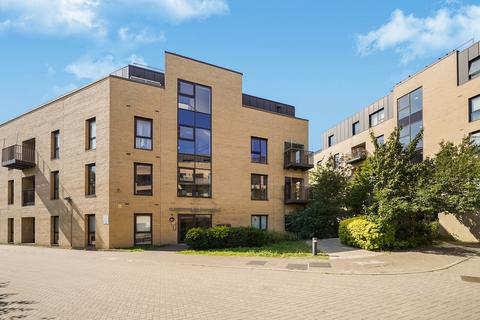 Newman Close, Willesden