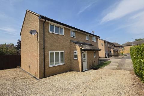 8 Clarkes Way, Brackley, NN13 6HN