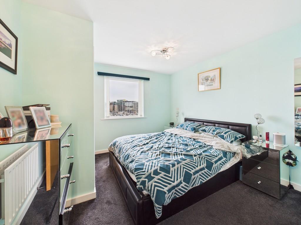 Cam03974 g0 pr0190 still005