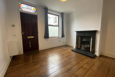 2 bedroom terraced house to rent, Sturton Street, Cambridge CB1