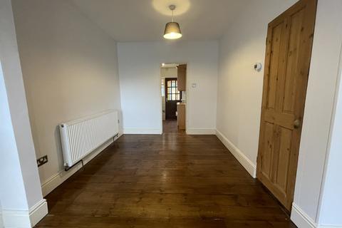 2 bedroom terraced house to rent, Sturton Street, Cambridge CB1