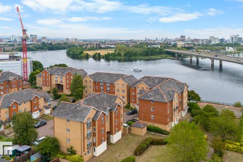 3 bedroom apartment for sale, Seager Drive, Windsor Quay, Cardiff
