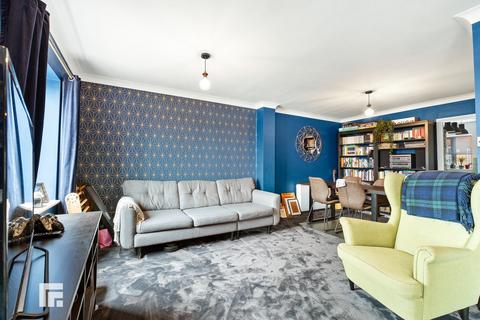 3 bedroom apartment for sale, Seager Drive, Windsor Quay, Cardiff