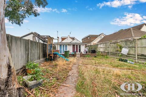 undefined, Knighton Way Lane, Denham