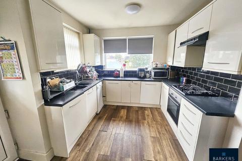 4 bedroom semi-detached house for sale, Hillhead Drive, Birstall