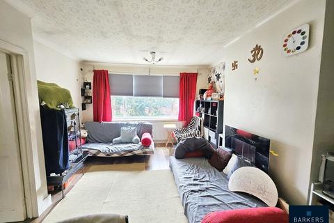 4 bedroom semi-detached house for sale, Hillhead Drive, Birstall