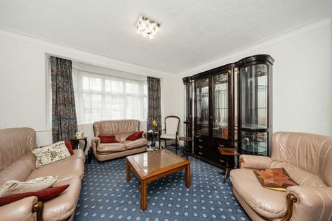 5 bedroom semi-detached house for sale, Aprey Gardens, London NW4