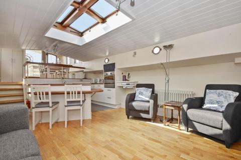 3 bedroom houseboat for sale, The Dove Pier, Hammersmith, W6