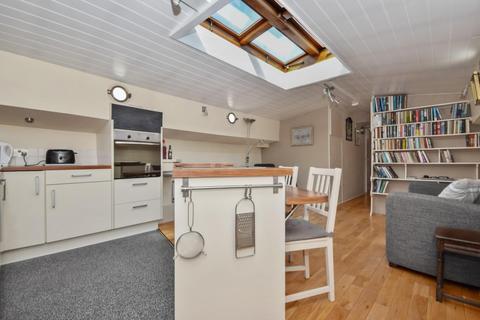 3 bedroom houseboat for sale, The Dove Pier, Hammersmith, W6