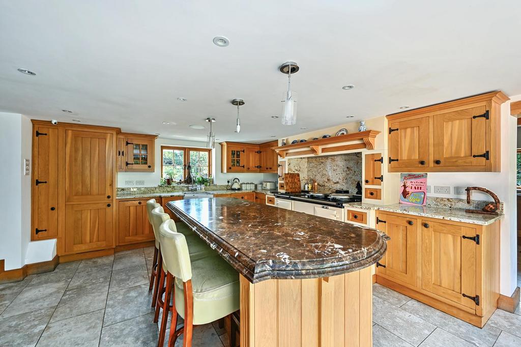 Tickham Cottage ME90 HS (2).jpg