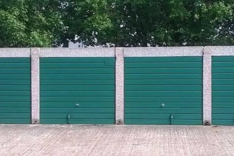 undefined, Trotwood, Chigwell IG7