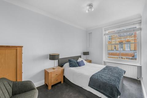 3 bedroom flat to rent, Gosfield Street, London