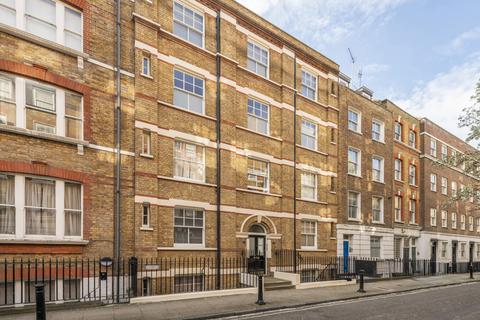 3 bedroom flat to rent, Gosfield Street, London