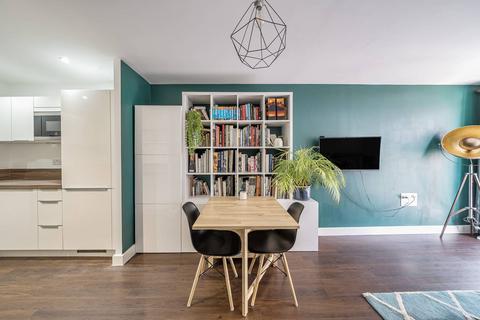Flat 7, 7 Milles Square, London, SW9 8GB