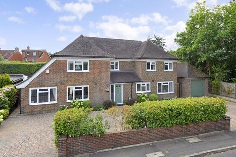 Redcroft Walk, Cranleigh