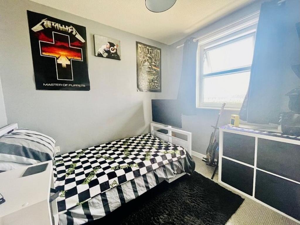 Second double bedroom