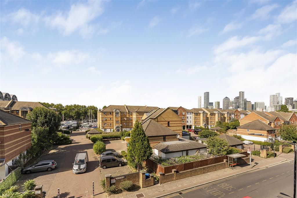 Harbourside Court