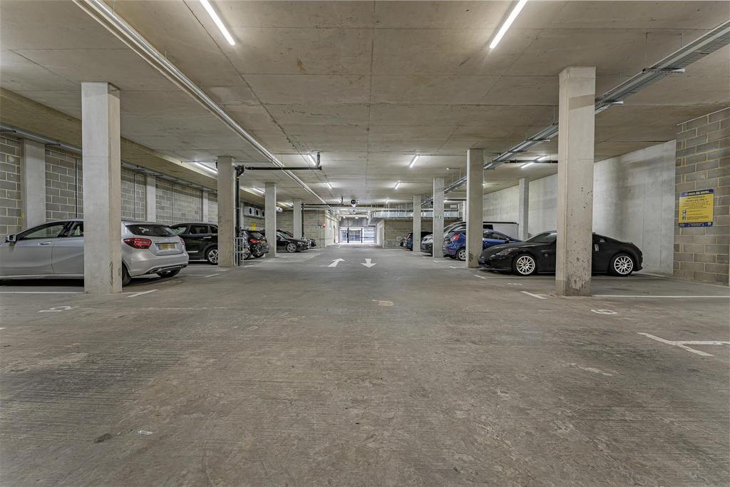 Harbourside Court