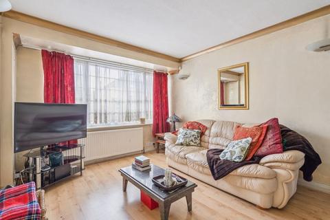 undefined, Malden Avenue, Greenford