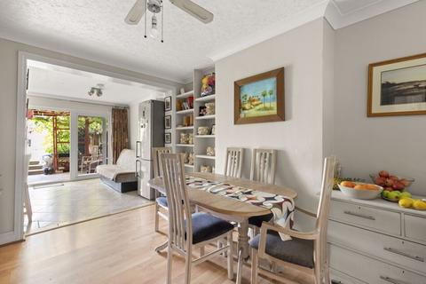 34 Summit Road, Northolt, UB5 5HL