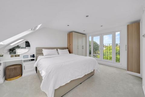 15 Homemead Road, Bromley, BR2 8BB