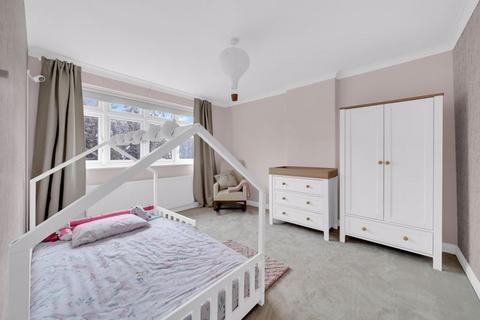 15 Homemead Road, Bromley, BR2 8BB