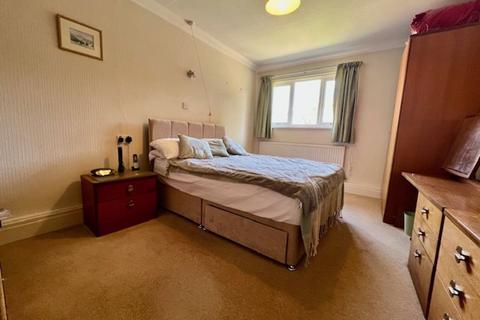 2 bedroom apartment for sale, Penwortham Hall Gardens, Preston PR1