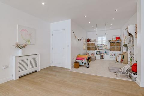56 Sherbrooke Way, Worcester Park, KT4 8BP