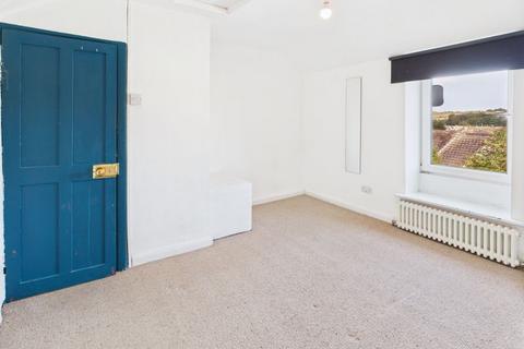 5 Prospect Place, Hayle, TR27 4LT