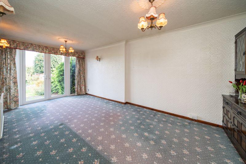 Extended lounge
