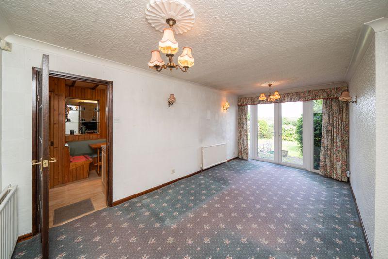 Extended lounge