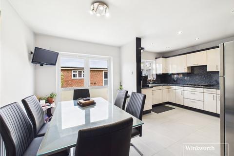 Girton Avenue, London NW9