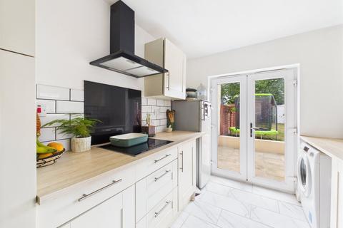 31 Albany Street, Gloucester, GL1 4NG