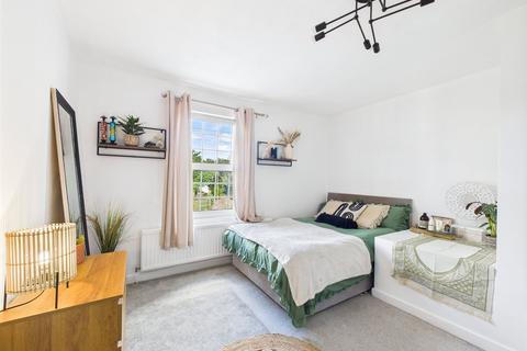 31 Albany Street, Gloucester, GL1 4NG