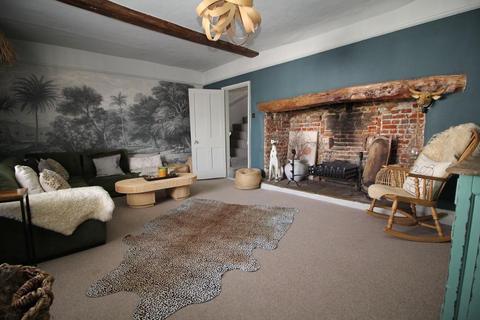 5 bedroom character property for sale, Millwall Place, Sandwich, Kent, CT13 9BQ