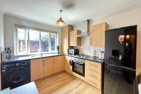 undefined, Croydon CR0