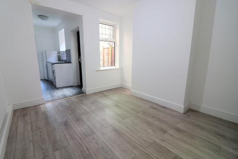 undefined, Luton LU2