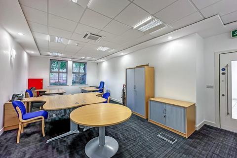 1 bedroom property to rent, Market Street, Altrincham