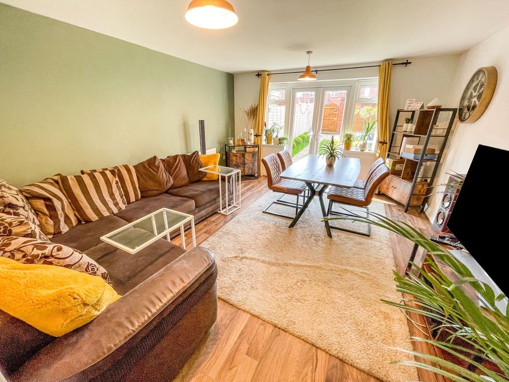 Living/Dining Room